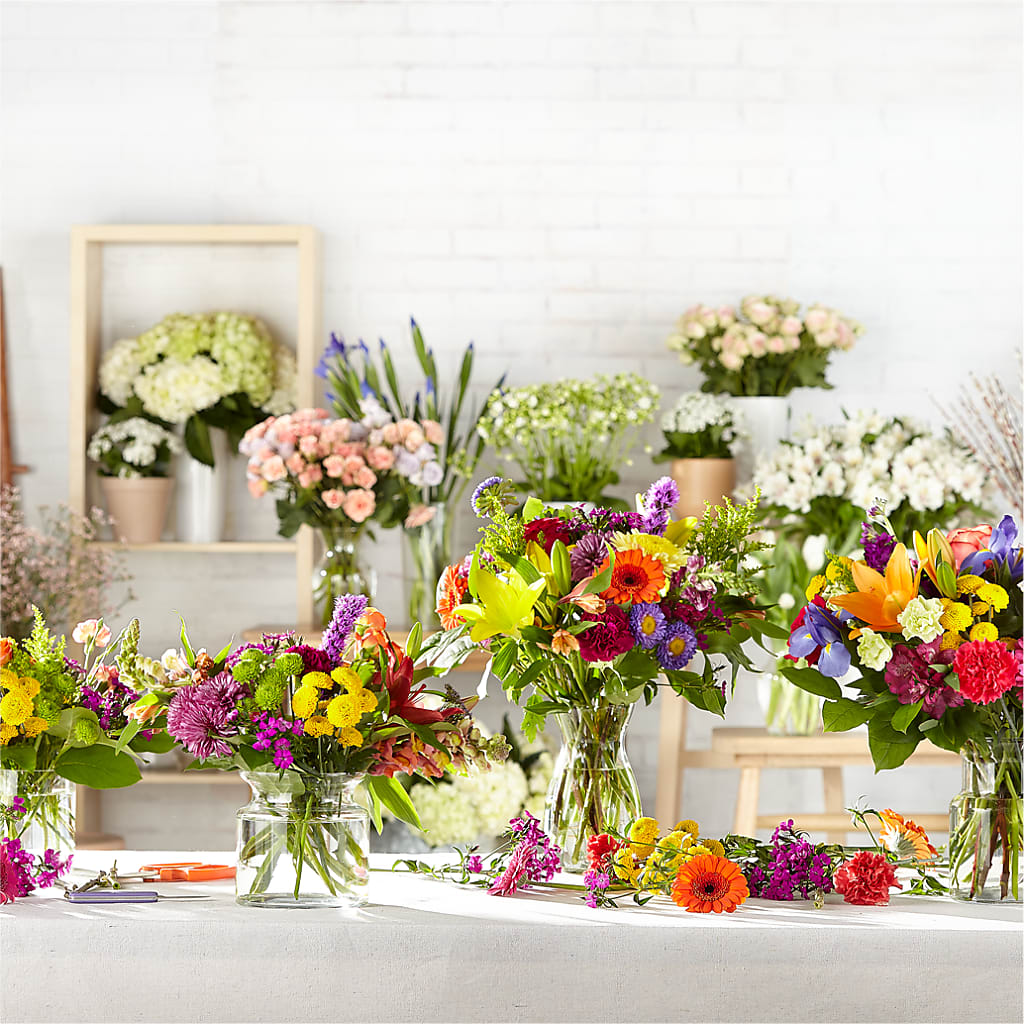Bold & Bright – A Florist Original – LETITTE'S FLOWERS & GIFTS, Beaumont TX