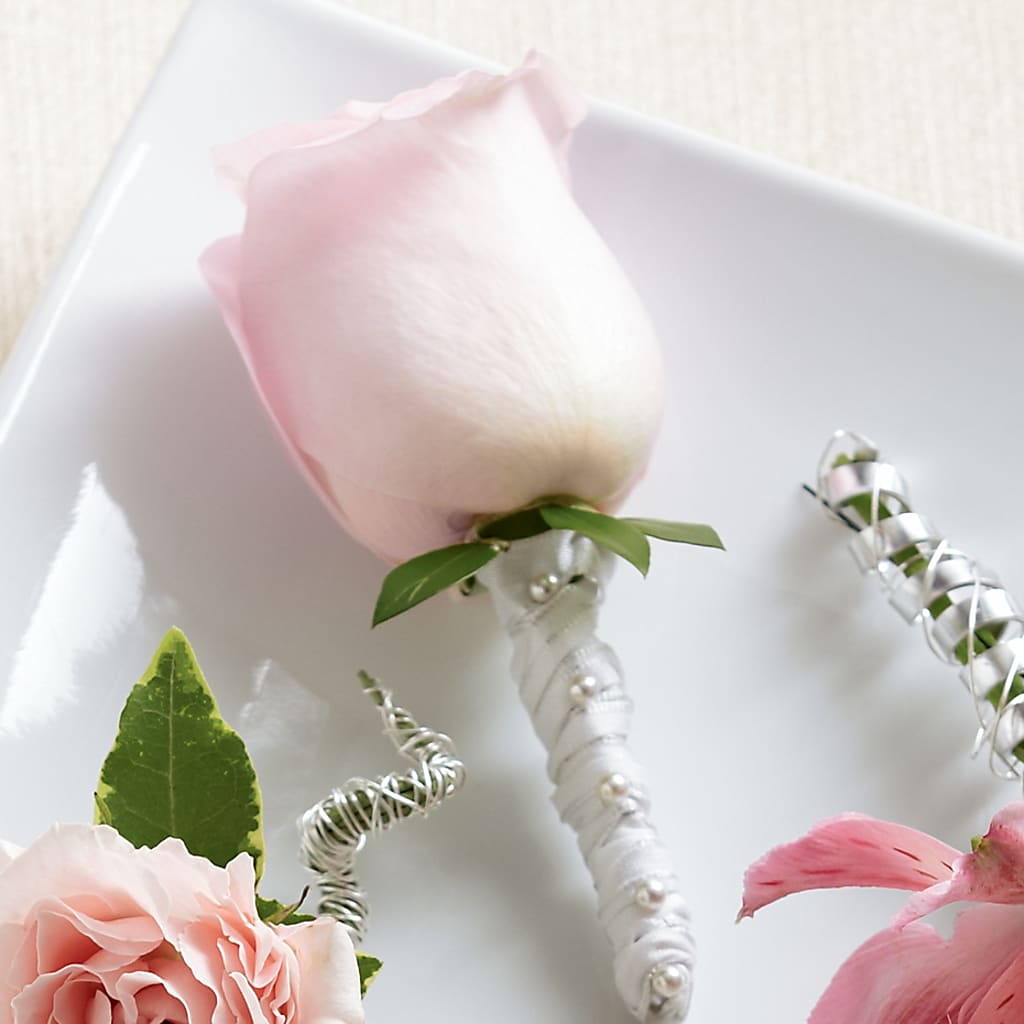 Pink Rose Boutonniere – LETITTE'S FLOWERS & GIFTS, Beaumont TX
