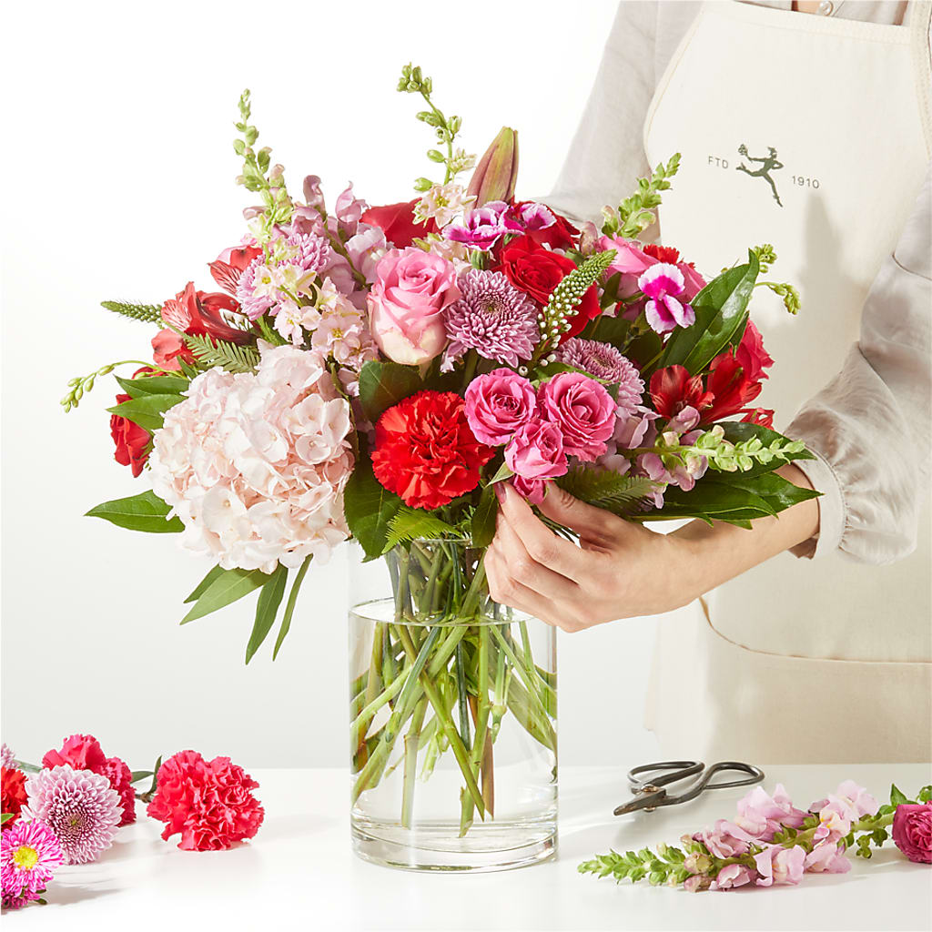 Swooning Over You - A Luxury Florist Original – LETITTE'S FLOWERS & GIFTS, Beaumont TX