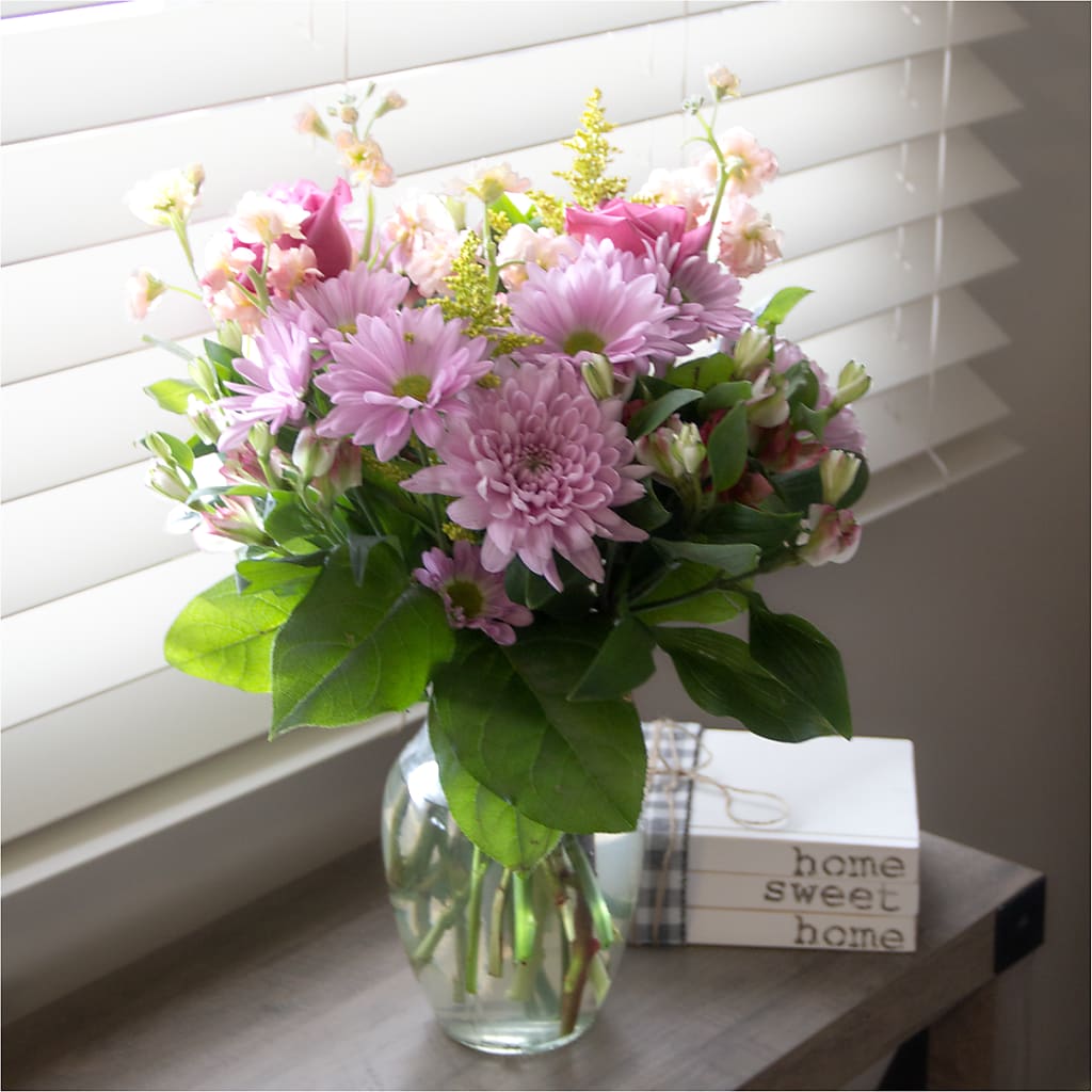 Pastel Tradition - A Florist Original – LETITTE'S FLOWERS & GIFTS, Beaumont TX