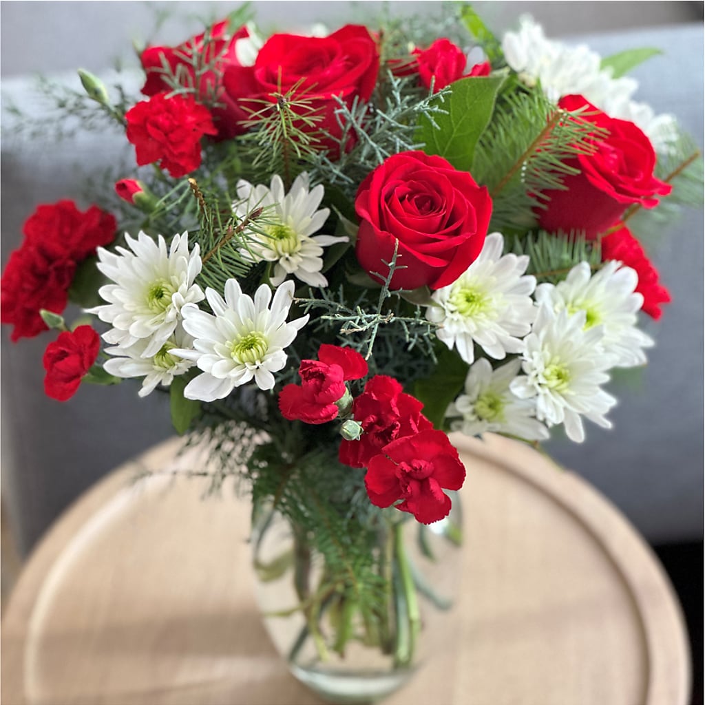 Seasonal Magic Bouquet – LETITTE'S FLOWERS & GIFTS, Beaumont TX