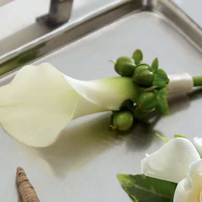 White Calla Boutonniere – LETITTE'S FLOWERS & GIFTS, Beaumont TX